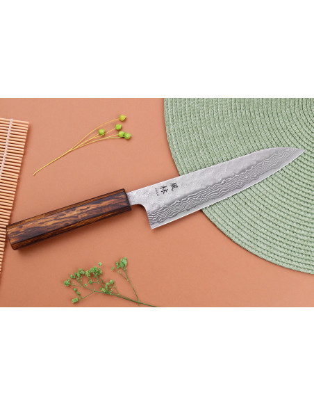 Coltello da chef tradizionale giapponese Yuzo Damascus Tsuchime 440C da 18 cm
