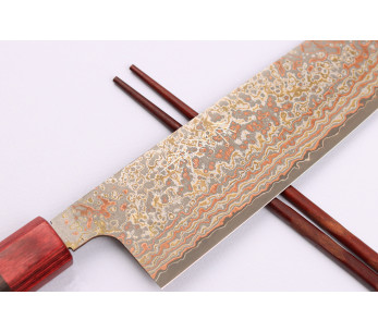 Coltello da cuoco tradizionale giapponese Takeshi Saji VG10 Rainbow Nashiji 24 cm 2