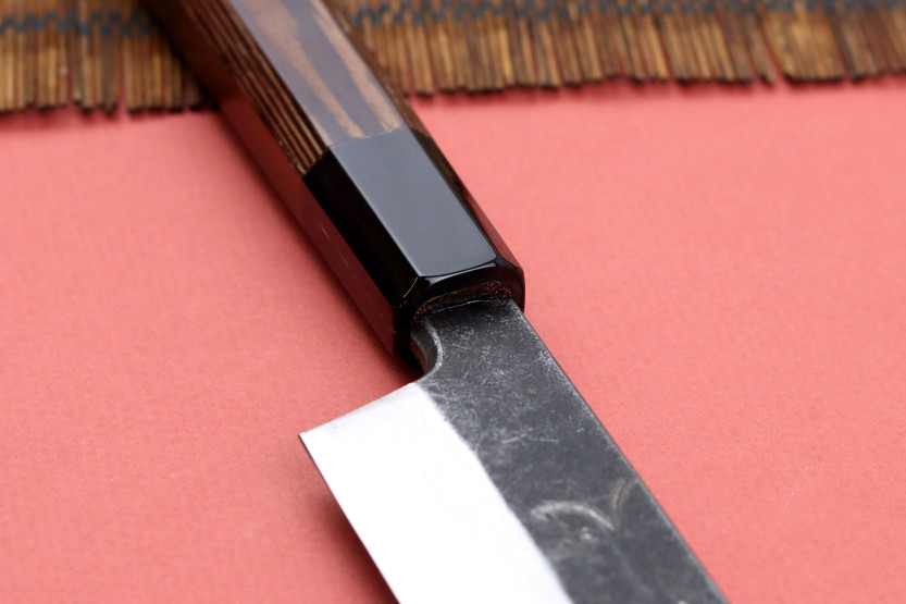 Hatsukokoro Shirasagi 30cm cuchillo japonés hecho a mano yanagiba mango wengué