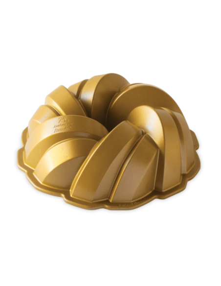 Nordic Ware Bundt Torsadé gold cast aluminium cake tin diameter 27cm