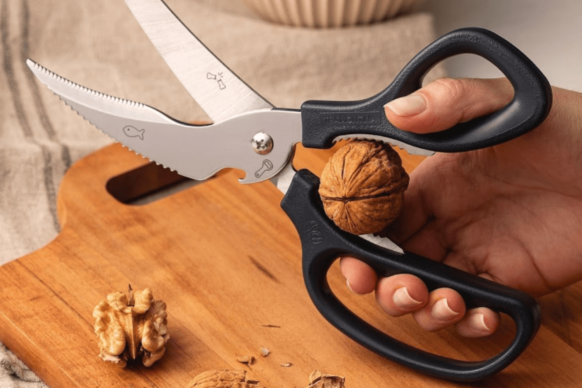 Tijeras de cocina multifunción Tramontina Supercort en acero inoxidable y PP negro 20cm