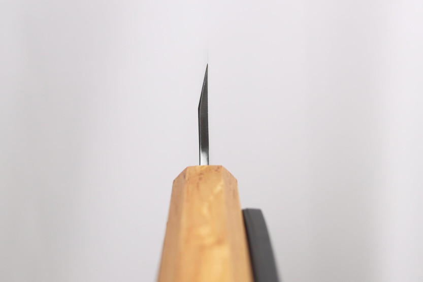 Cuchillo artesano japonés Tsunehisa AUS8 12cm ko-deba con mango de roble