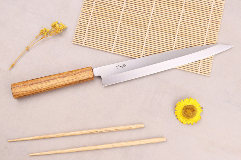 Yanagiba-Messer 24cm handwerklich japanisch Tsunehisa AUS-8 Griff aus Eiche
