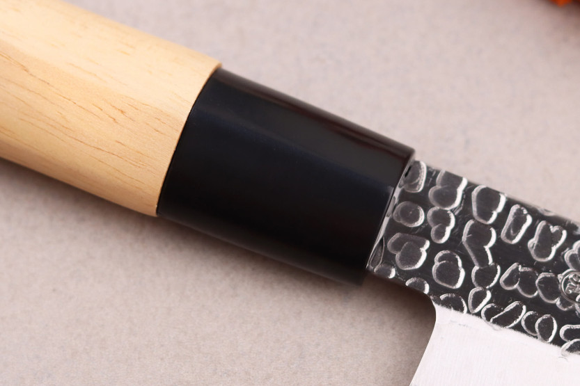 Coltello da sashimi giapponese Satake Magoroku Saku da 21 cm in magnolia