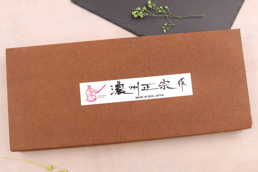 Estuche 2 cuchillos japoneses Satake ABS chef 21cm + office 9cm