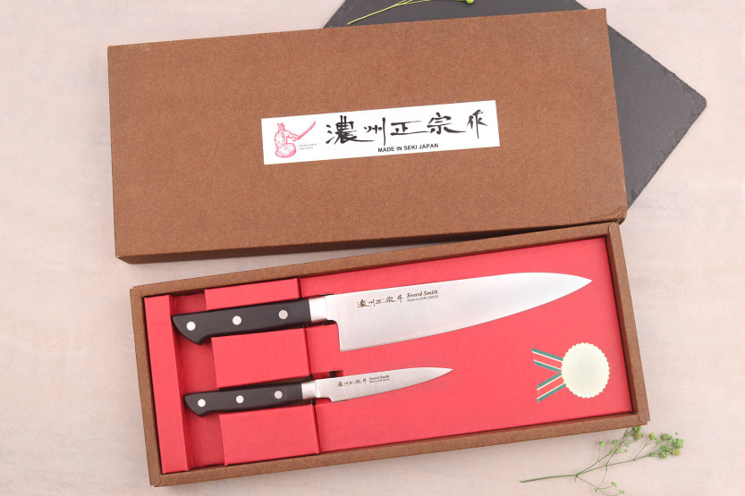 Conjunto de 2 facas japonesas Satake ABS para chefes 21cm + escritório 9cm