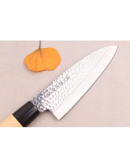 Satake Magoroku Saku 15cm japansk deba-kniv i magnolia