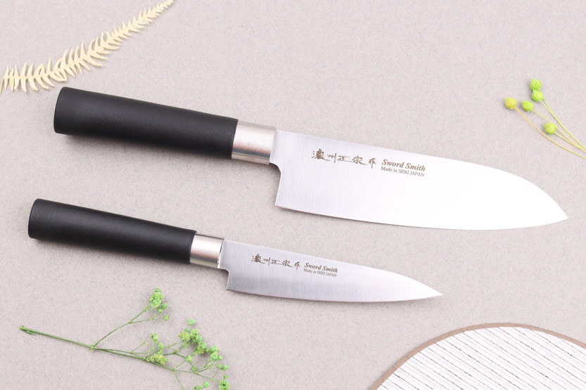Conjunto de caixa 2 facas japonesas Satake Masamune Saku santoku + despensa