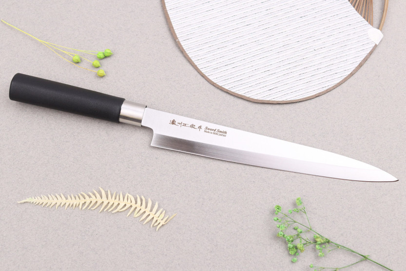 21cm Satake Masamune Saku Japanese sashimi knife in black PP
