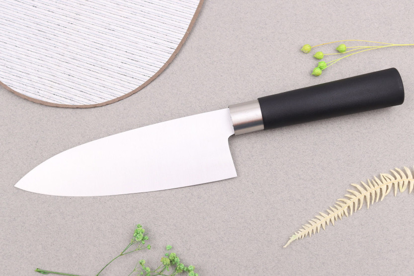 16cm Satake Masamune Saku japansk deba-kniv i svart PP