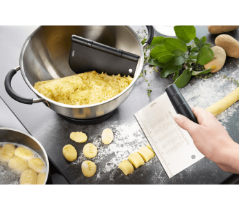 Cortapastas Gefu Dutto 2 en 1 de acero inoxidable y polímero negro 2