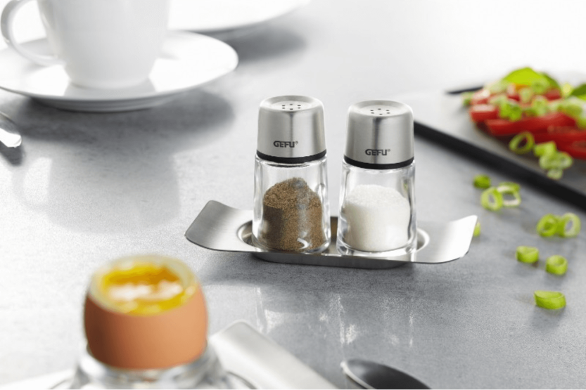 Juego de salero y pimentero Gefu Brunch + soporte de acero inoxidable