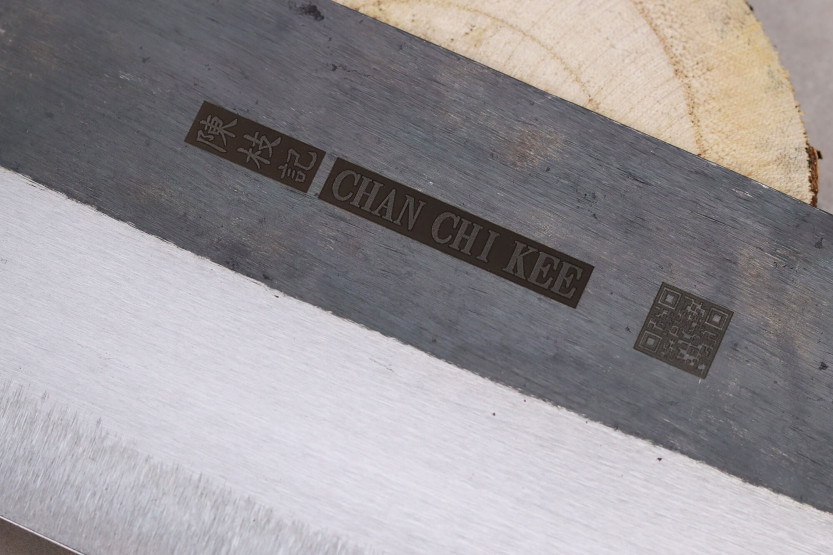 Faca bunka de 20 cm CCK em aço carbono e madeira
