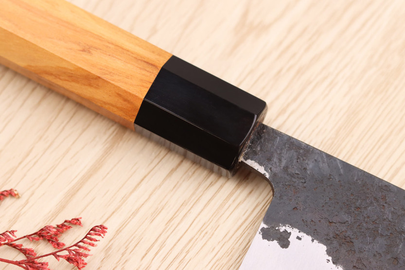 18cm japanisches handgefertigtes Kochmesser Yoshimune von Kawamura Black WS2