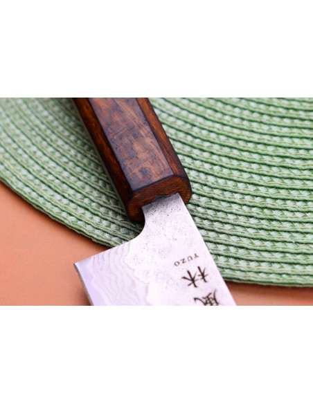 Couteau bunka 17,5cm japonais artisanal Yuzo Damas Tsuchime 440C