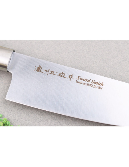 17cm Satake Masamune Saku japanese santoku knife in black PP