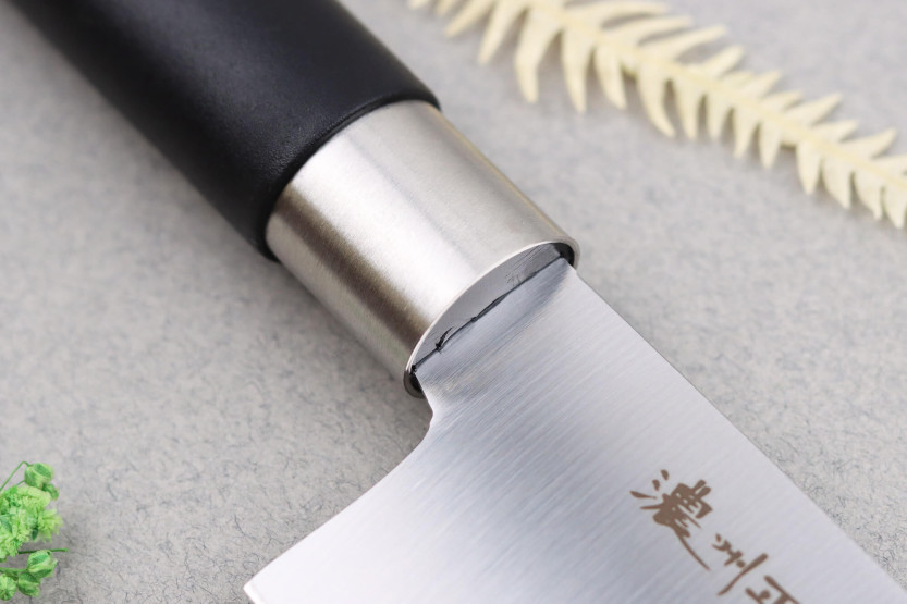 17cm Satake Masamune Saku japanese santoku knife in black PP