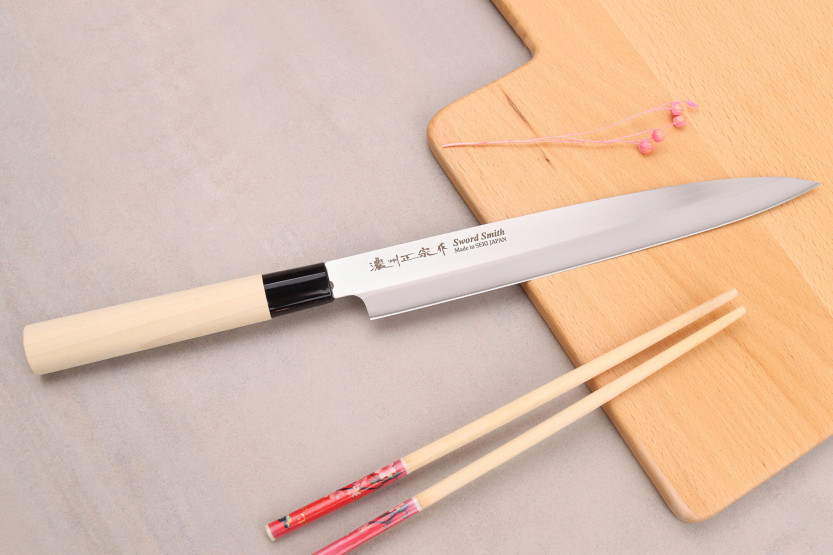 Satake 24 cm japansk sashimi-kniv med magnolia-håndtag