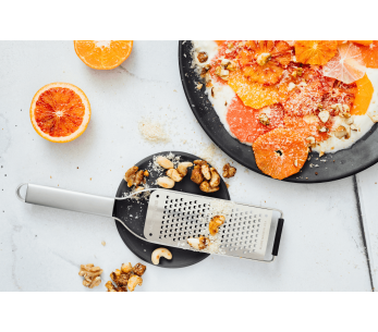 Grattugia a grana grossa in acciaio inox della serie Professional di Microplane 2