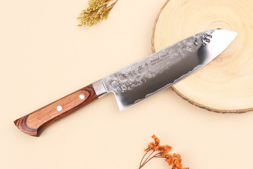 17cm japanisches Santokumesser Satake Brown Pakkawood AUS-8 San Maï Nashiji