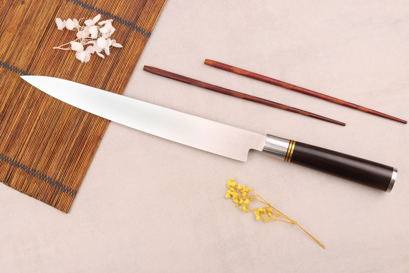Yanagiba-Messer 27cm Sayuto Ebène 7Cr Griff aus Ebenholz