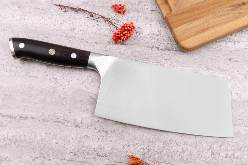 Faca de chef chinesa Fukito Ebony X50 17,5 cm