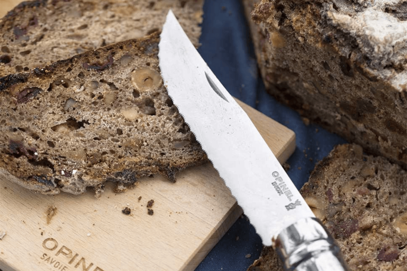 Opinel foldekniv nr. 12 med takket blad 12 cm bøkhåndtak