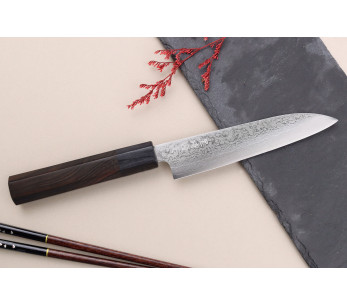 Makoto Kurosaki VG7 Damaskus 13,5 cm japansk håndverkskniv 2