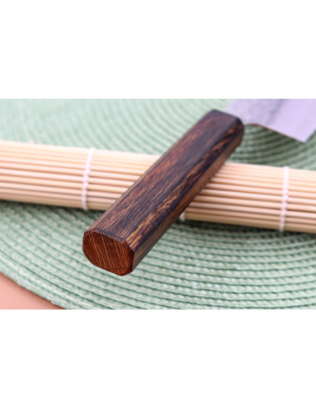 Faca japonesa santoku 440C Tsuchime Damascus Yuzo 16,5cm