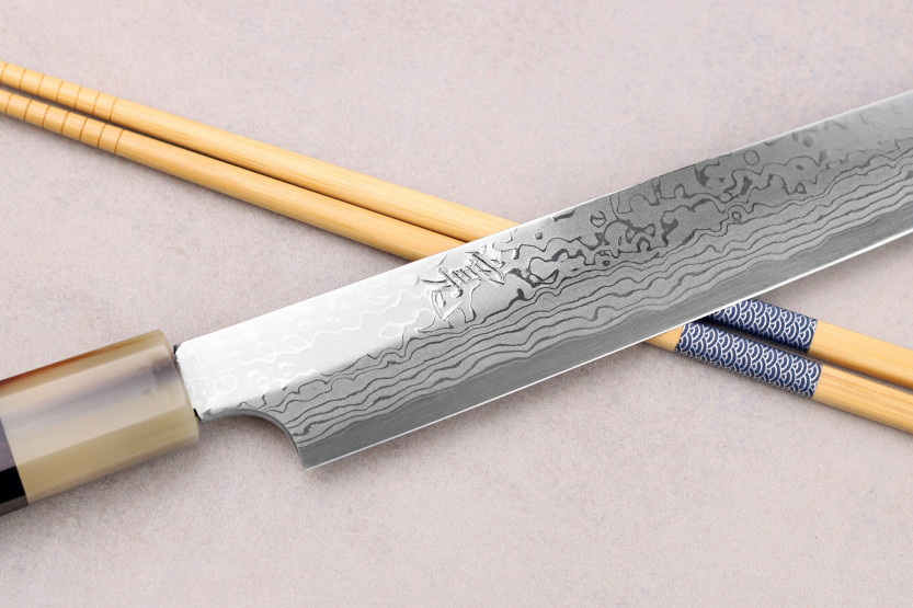 24cm Hatsukokoro Yauji Yoshihiro Damaskus BS2 Japansk handgjord yanagibakniv