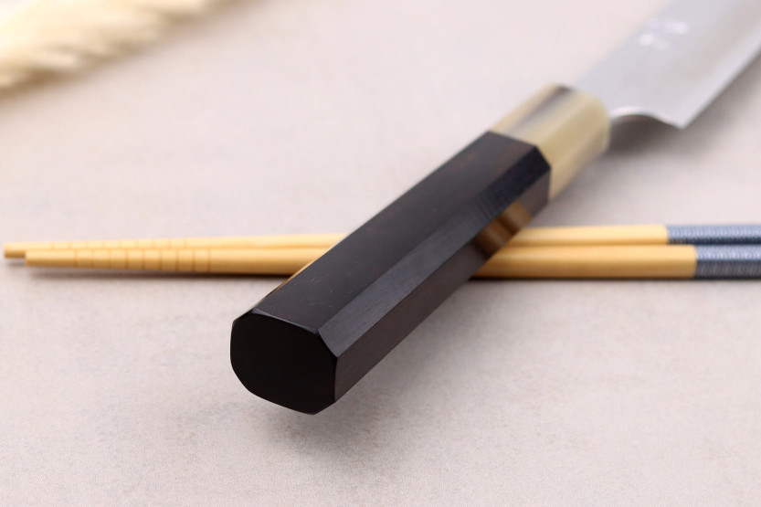 24cm Hatsukokoro Yauji Yoshihiro Damaskus BS2 Japansk handgjord yanagibakniv