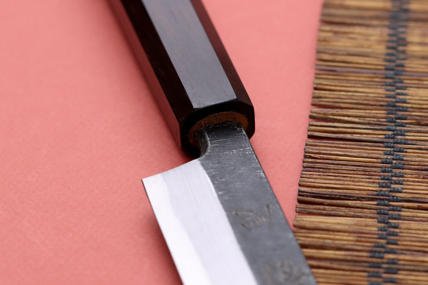 Hatsukokoro Shirasagi 24 cm håndlaget japansk yanagibakniv med ibenholtskaft