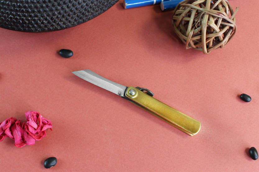 Taschenmesser Higonokami Kanetsune 4cm Stahl SK-5 Messinggriff