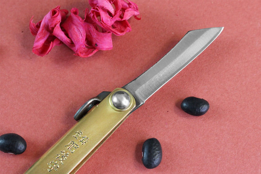Taschenmesser Higonokami Kanetsune 4cm Stahl SK-5 Messinggriff