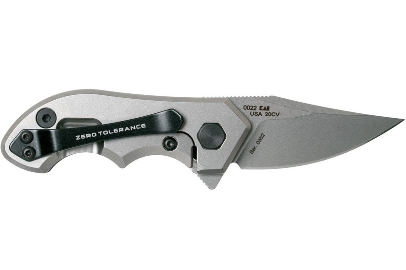 ZT0022 Zero Tolerance fällkniv 7,5 cm handtag i titankolfiber
