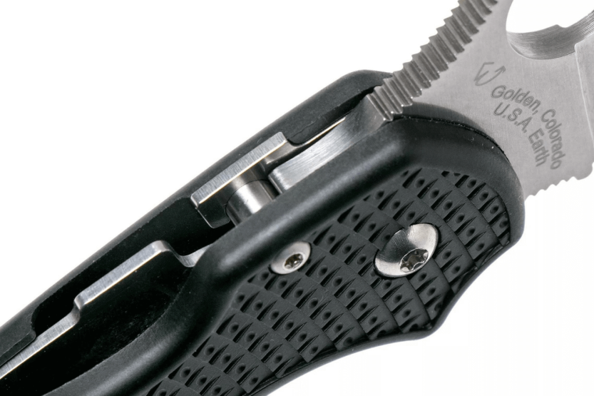 Navalha dobrável Spyderco Para 3 C223SBK com cabo preto em nylon/fibra de vidro 10,9 cm