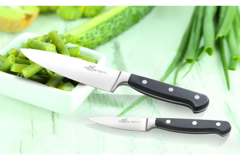 Sabatier International Pluton 15cm santokukniv med granton egg 3 nitar handtag