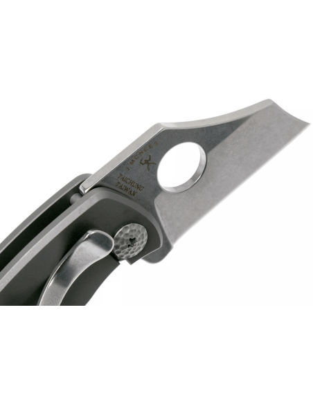 Spyderco McBee C236TIP taittoveitsi hopeanharmaa titaanikahva 5.7cm