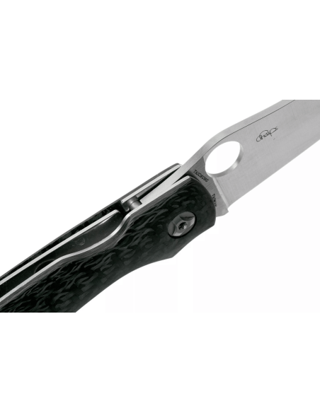 Spyderco Kapara C241CFP foldekniv 11,9 cm med sort kulfiberhåndtag