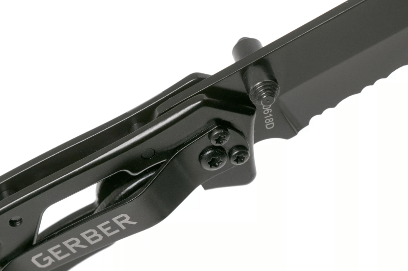 GE003626 Gerber Paraframe I Tanto coltello pieghevole 10,5 cm manico scheletrato in acciaio inox nero