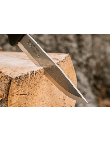Mora Companion Spark 13567 kniv 10,4cm rostfritt stålblad svart gummihandtag med flinta + fodral
