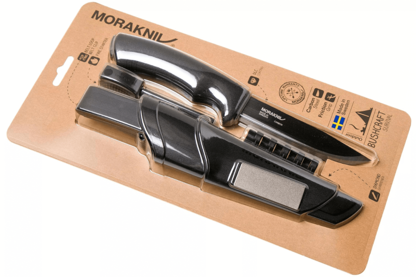 Mora Bushcraft Överlevnadskniv 11742 svart kolblad 10,9cm svart gummihandtag med eldstartare + slida