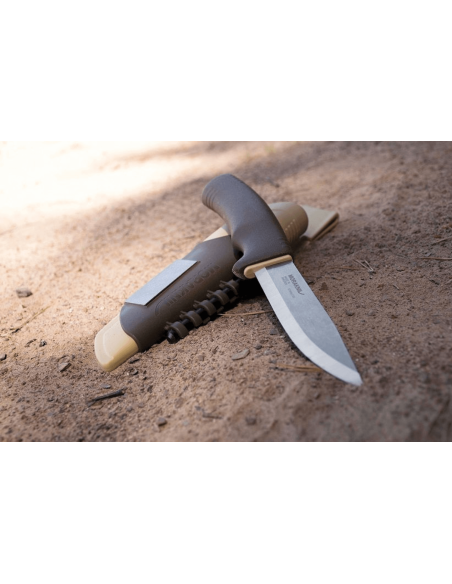Mora Bushcraft Supervivencia Cuchillo 13033 10.9cm hoja de acero inoxidable mango de goma marrón con iniciador de fuego + funda