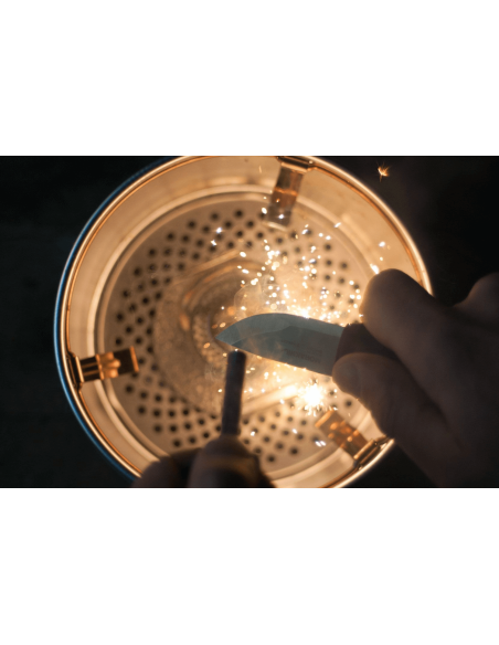 Mora Eldris 12630 navaja de bolsillo 5.9cm hoja de acero inoxidable mango de goma rojo con iniciador de fuego + estuche