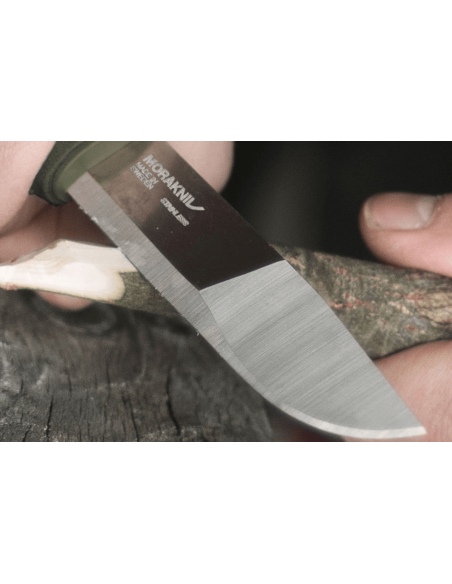 Cuchillo Mora Kansbol Multi-Mount 12645 10.9cm hoja acero inoxidable mango goma verde + funda
