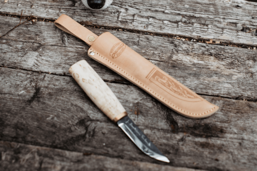Marttiini Arctic kaiverrusveitsi 535010 9cm hiiliterä kihara koivukahva + laukku