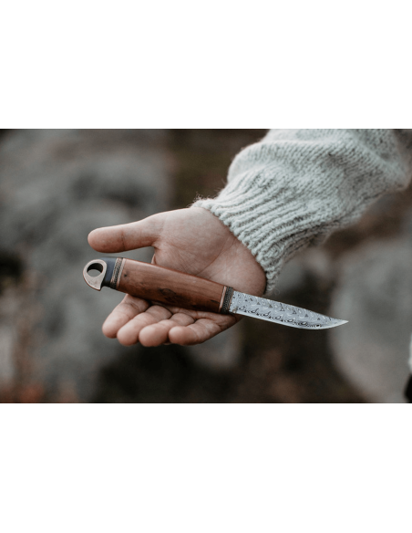 557012 Marttiini Bronze Bird kniv 10 cm damaskusblad birkehåndtag + etui/gaveæske