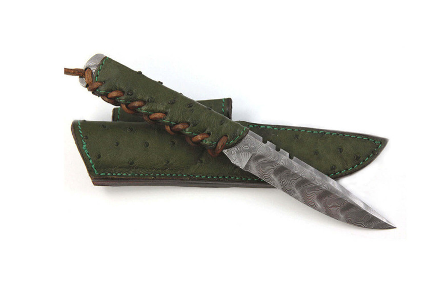 Wildsteer Baby Wild Knife BWI4104 Damaskusblad 9 cm grønt læderhåndtag + matchende læderskede