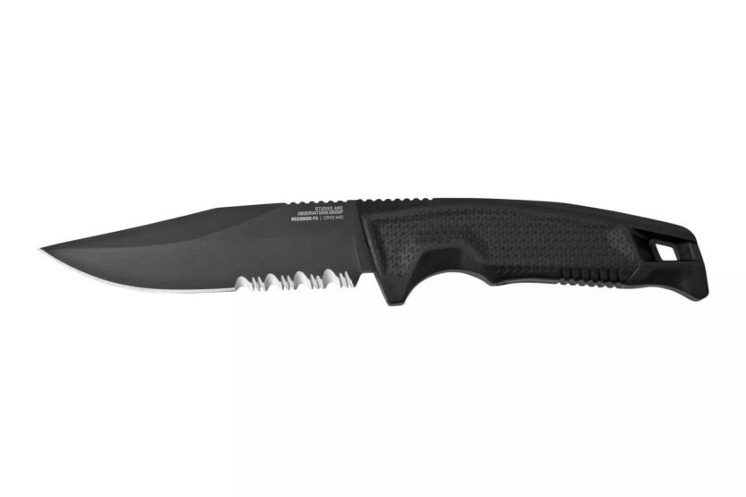 SOG Recondo FX SGRECONDOFXSBK kniv 11,7 cm savtakket blad sort gummihåndtag + skede