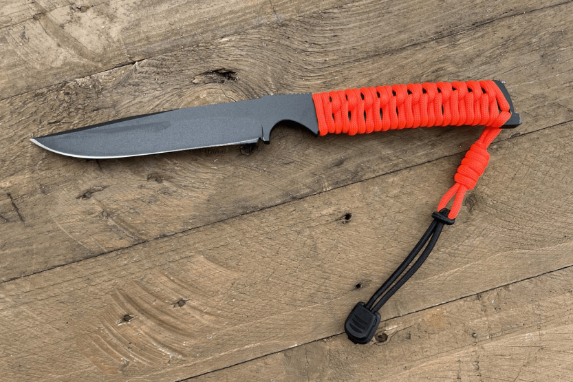 Wildsteer Wild Tech4 XL WT4XL3122 cuchillo 11,5cm hoja negro Fluo Naranja mango paracord + funda POM